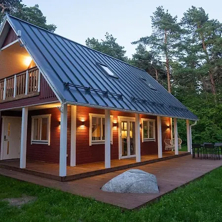 Vormsi Suvila Villa Hullo